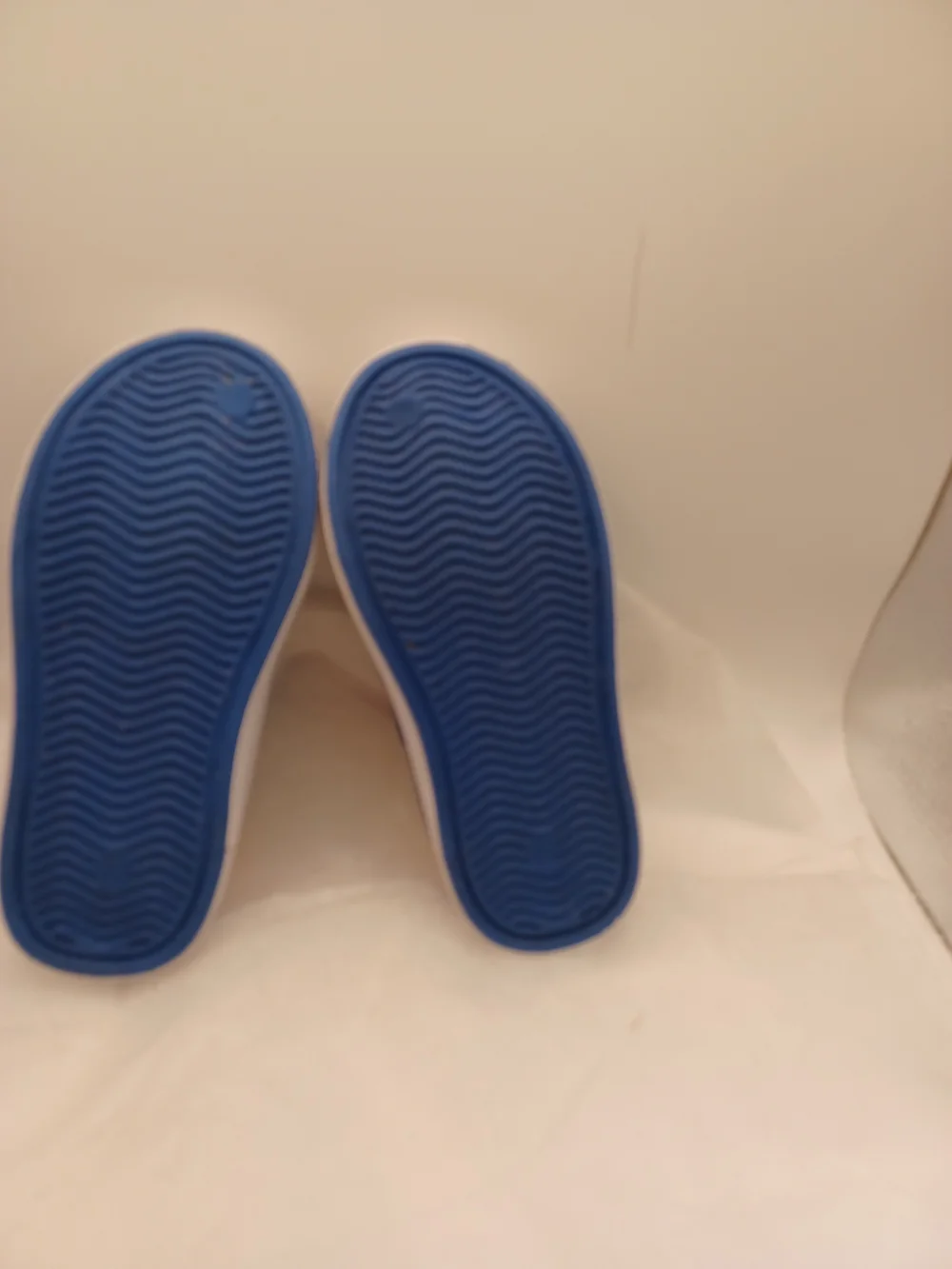 Skeachers Kids Blue Slip-On Clogs with Fun Charms